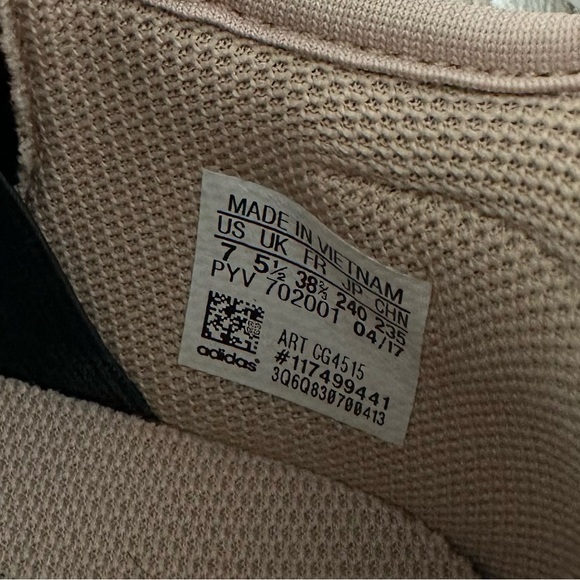 Adidas Women’s Runners - Picture 2 of 4